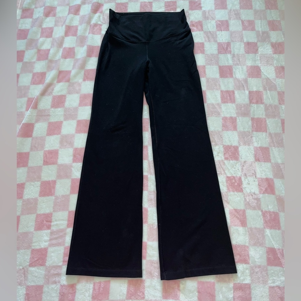 old navy active, extra high rise slim bootcut leggings, size medium petite